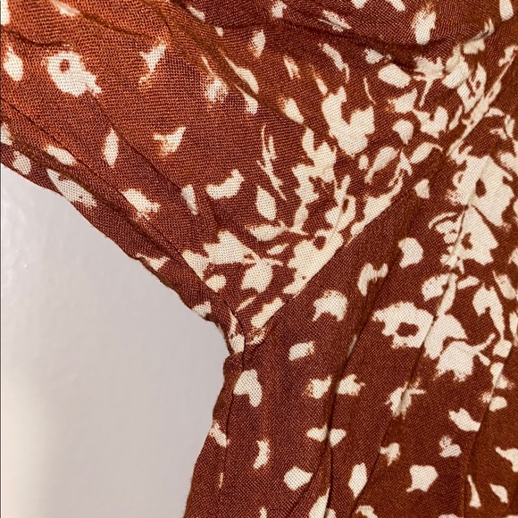 Knox Rose XS Loft Brown White Patterned Blouse - Picture 8 of 14